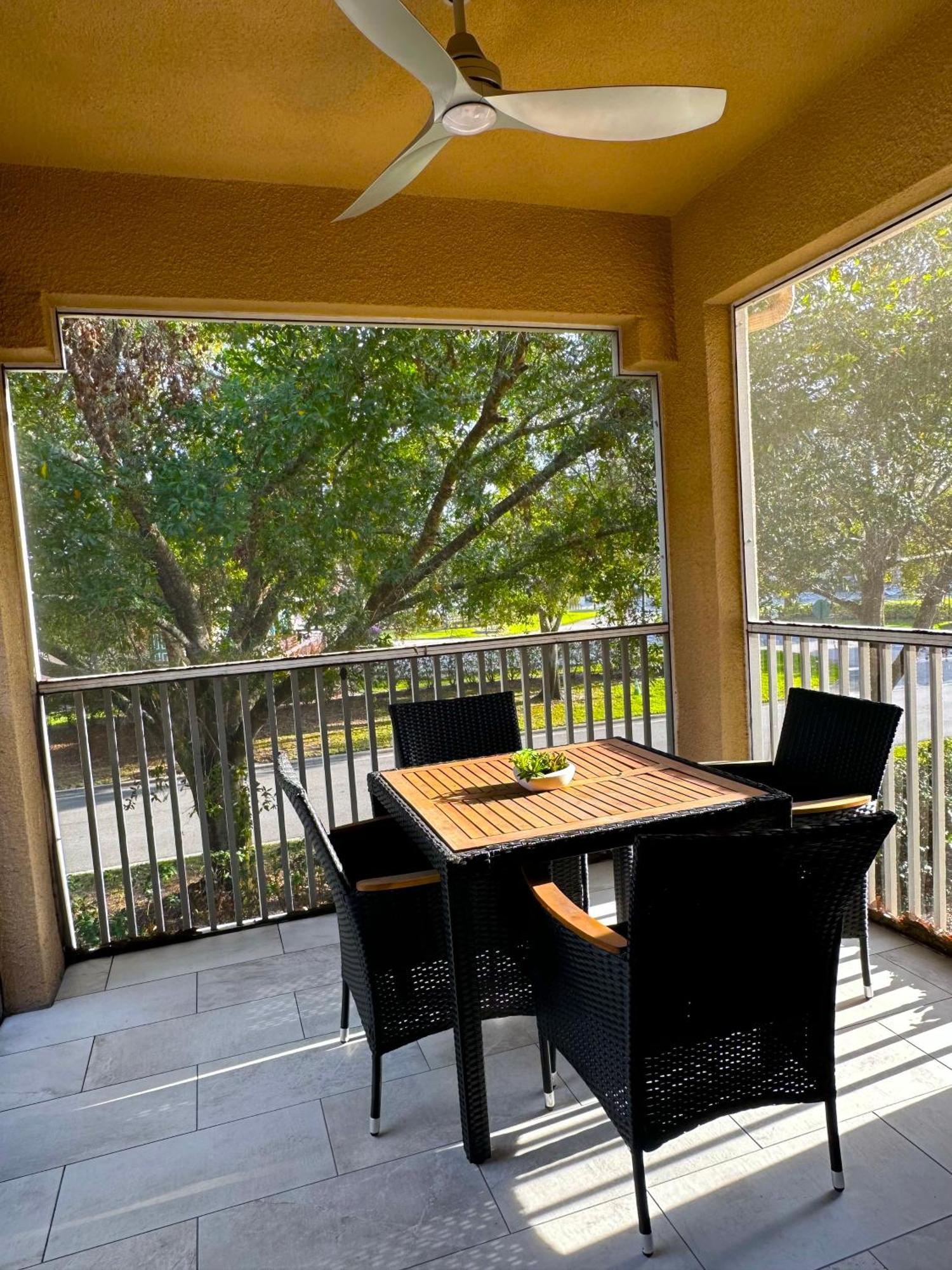 Albatross Condo In Pga Village, 2 Bedroom 1 Bath, A Side Carlton Exteriör bild